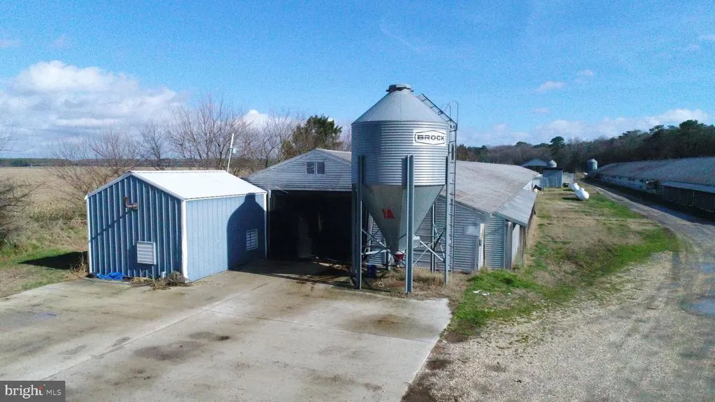 Poultry Farm for Sale in Maryland Dorchester | 3 Houses | 59,000 Sq. Ft. photo